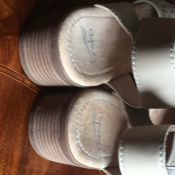 Shoes - Picture 3 of 8